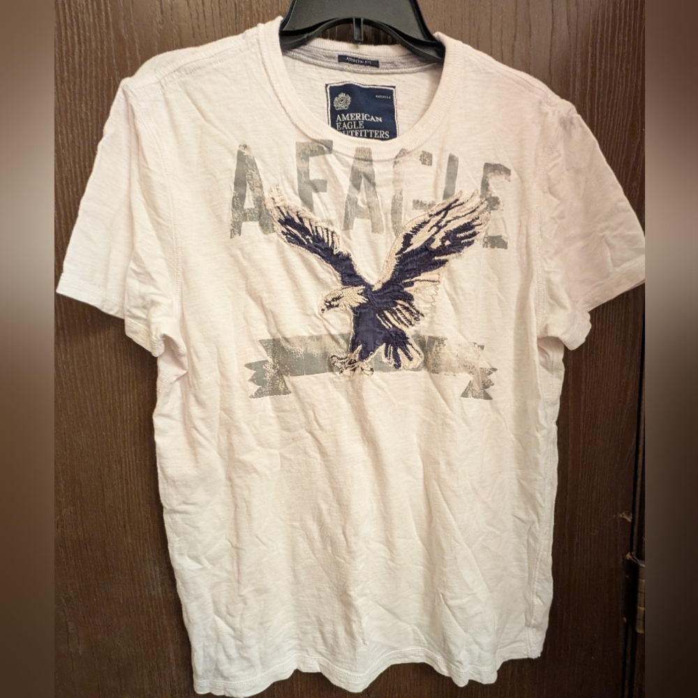 American Eagle Outfitters Y2K 2000’s T Shirt Size Adult Men’s Medium